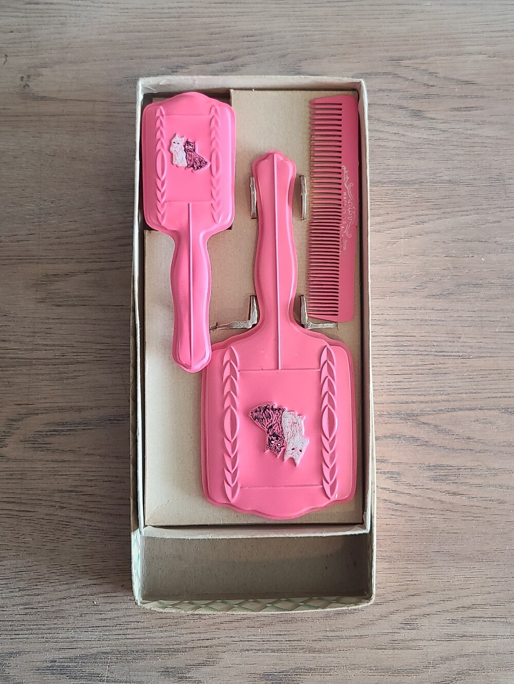 Vtg 1950s-1960s Child’s Pink Vanity Set Mirror Brush Comb Dogs Original  Box
